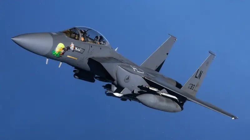 ABŞ hərbçiləri İranda vurulan F-15 təyyarəsinin ikinci pilotunu xilas edib