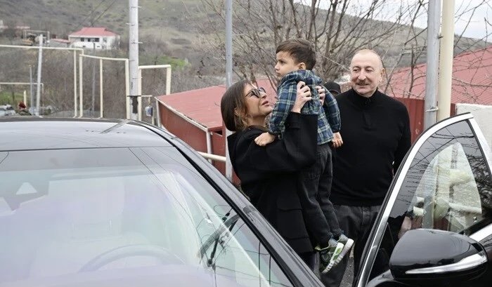 Prezident balaca Ayazın arzusunu gerçəkləşdirdi: Ailəsinə "KamAZ" hədiyyə etdi – VİDEO