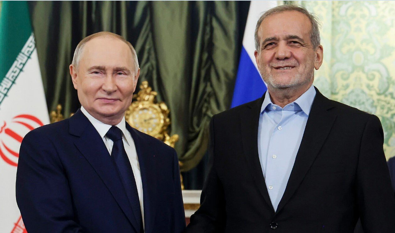 Pezeşkian Putinlə telefonla danışdı