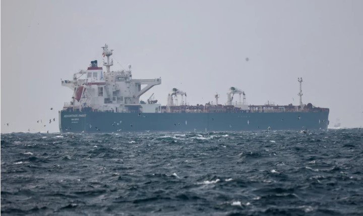 İranın supertankeri ABŞ-ın blokadasını yarıb – KİV