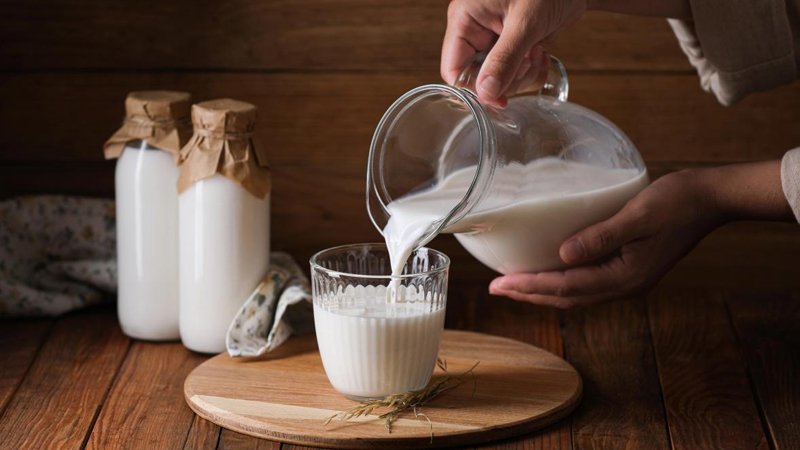 Sümükləri möhkəmləndirmək üçün yüksək kalsium tərkibli 4 içki