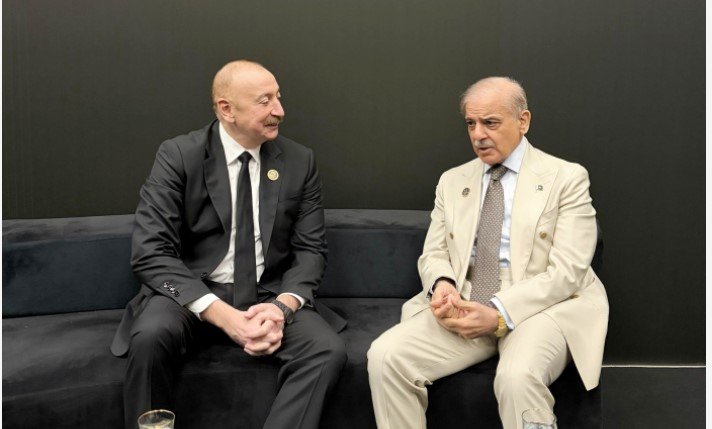 İlham Əliyev Şahbaz Şəriflə görüşdü