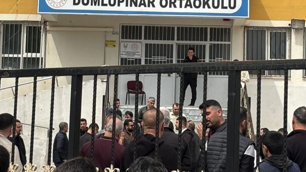 Türkiyədə məktəbdə daha bir insident