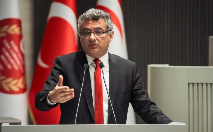 Erhürman: Türkiyə ilə məsləhətləşmələr aparırıq