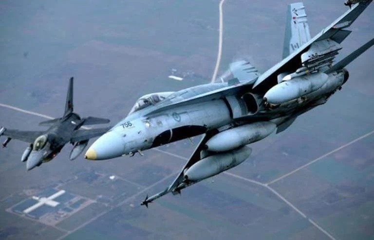 NATO qırıcıları Rusiya bombardmançılarını mühasirəyə aldı