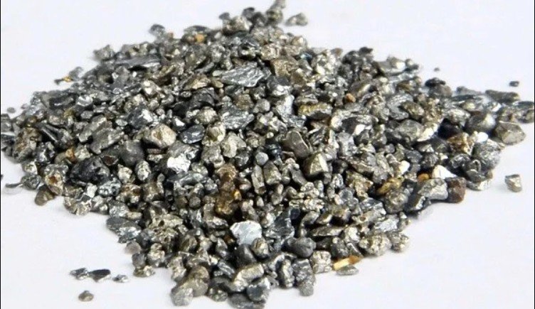 Yerdə tapılır: qramı 17 min manatdır...