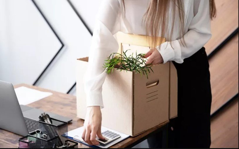 Azərbaycanlı uşağı təhqir edən müəllim işdən çıxdı