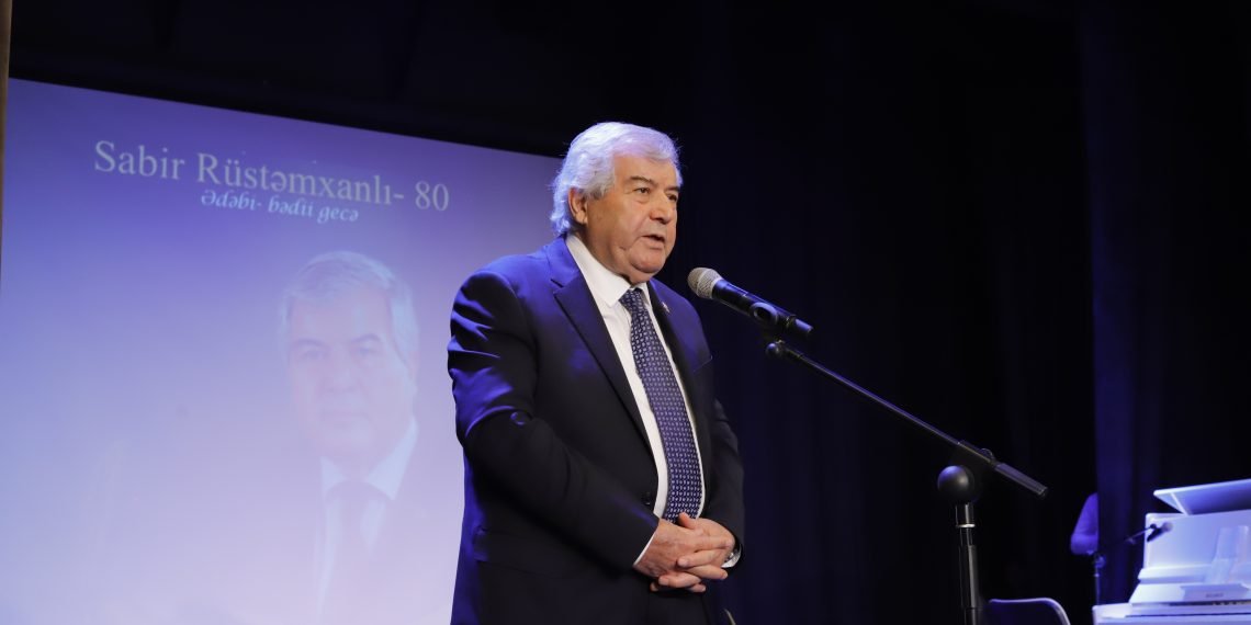 Şuşa Dövlət Teatrında Sabir Rüstəmxanlı poetik rüzgarı – FOTOLAR