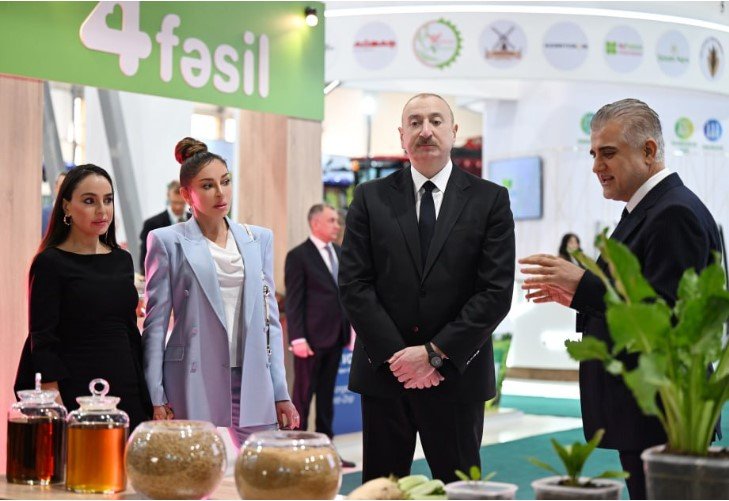 Prezident və ailəsi Beynəlxalq Kənd Təsərrüfatı Sərgisində - FOTO