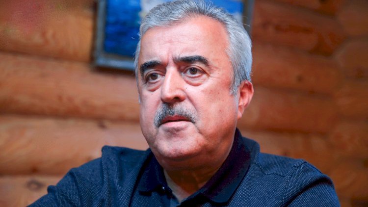 Etibar Məmmədov oğurluq edən yeniyetməni bağışladı