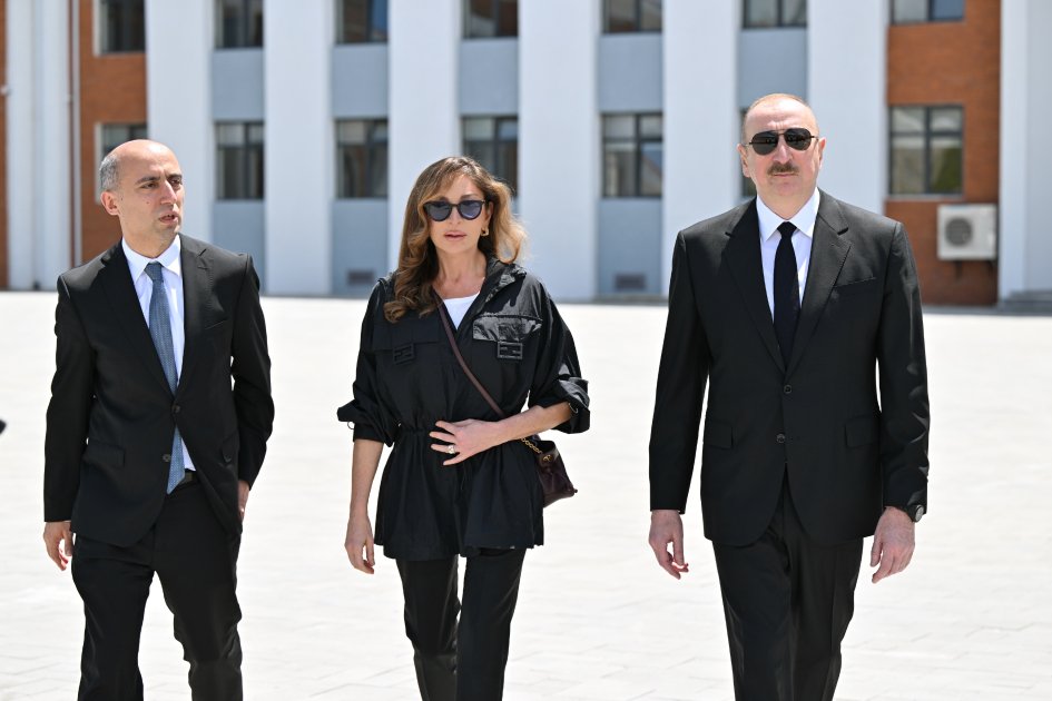 Prezident və birinci xanım Cəbrayılın Şükürbəyli kəndinin açılışında
