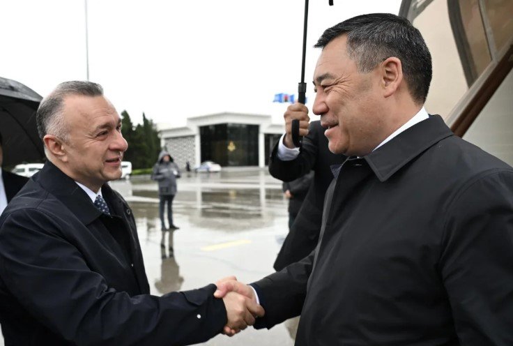 Sadır Japarov Azərbaycana səfərə gəldi