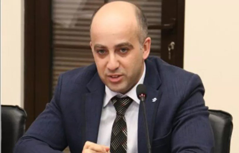 Bakıda vəzifəli şəxs idman zalında ÖLDÜ