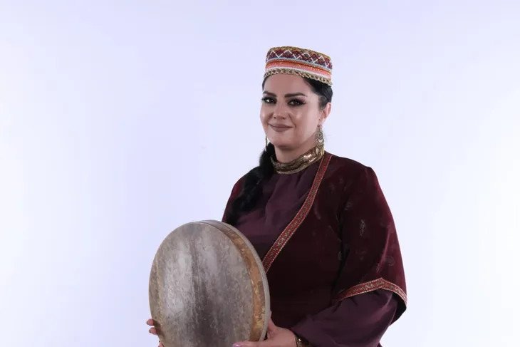 Kırımda Nuriyyə Hüseynova Türk dünyasının sənət kraliçası adlandırıldı