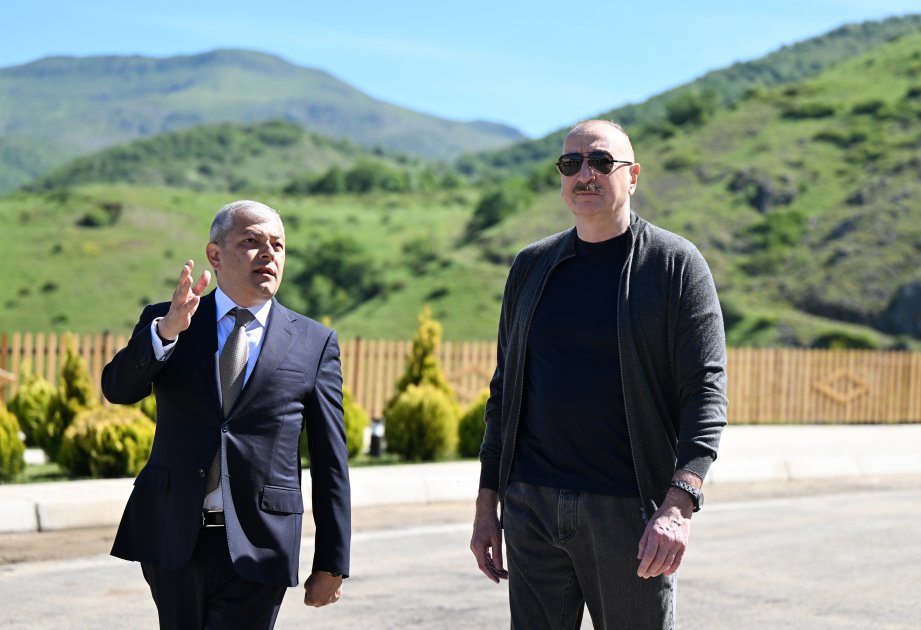 İlham Əliyev Şuşanın Böyük Qaladərəsi kəndində - FOTOLAR