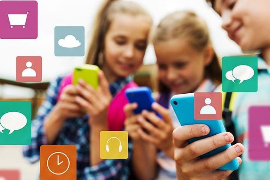 16 yaşı olmayanlar internetdə bunları edə bilməyəcək!​​​​​​