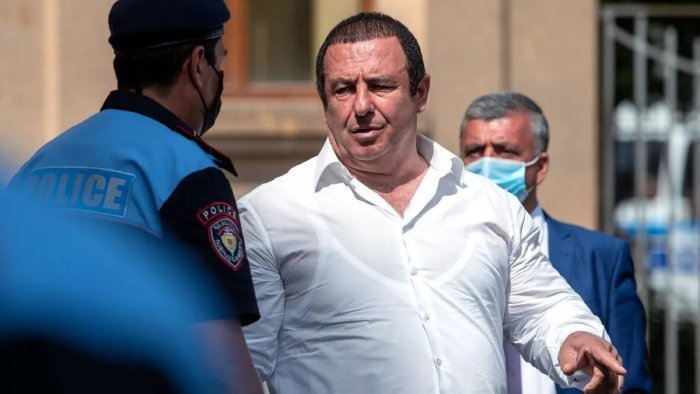 Ermənistandan qaçmaq istəyən Çarukyan saxlanıldı - Foto