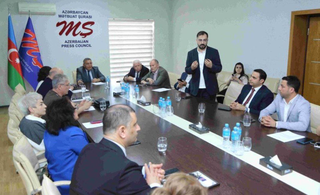 Mətbuat Şurasında mühüm qanunvericilik təşəbbüsü ilə bağlı ictimai müzakirə