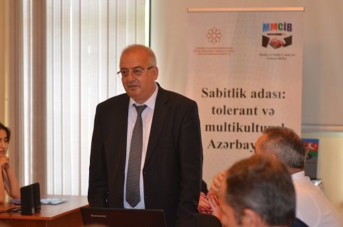 Şəkidə “Tolerant və multikultural Azərbaycan” mövzusunda ictimai müzakirə keçirilib - FOTOLAR