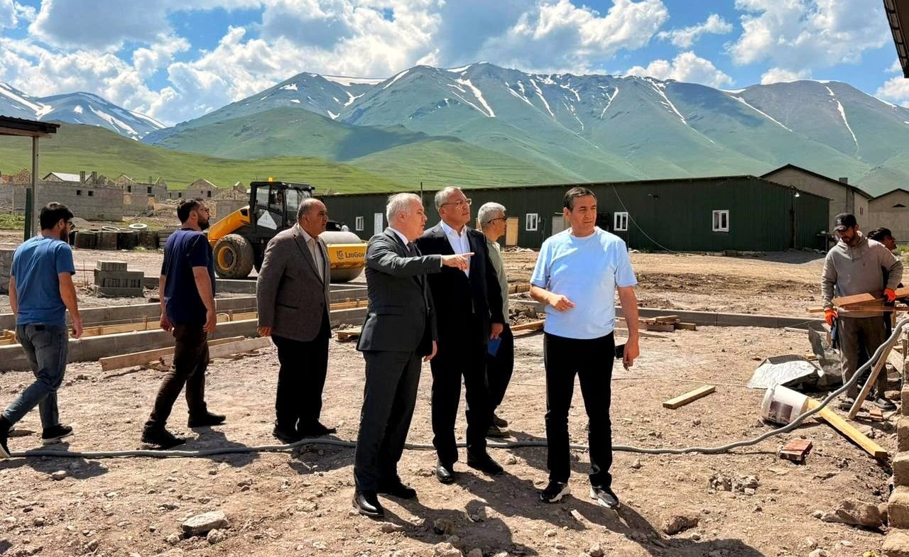 Kəlbəcərin Zar kəndinə baxış keçirildi - FOTOLAR