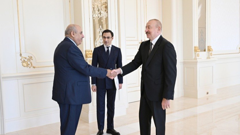 Prezident İordaniya rəsmilərini qəbul etdi