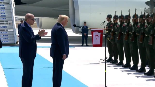 Tramp türkcə danışdı: "Merhaba asker" - FOTO