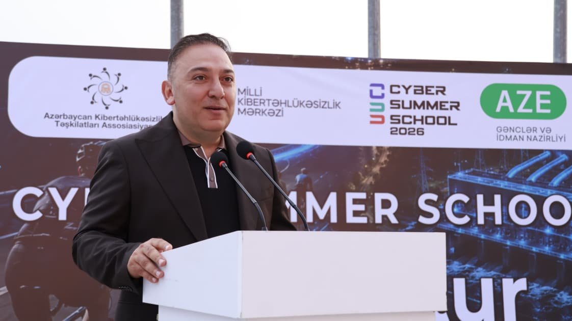 “Cyber Summer School 2026”nın iştirakçıları veloturda bir araya gəlib