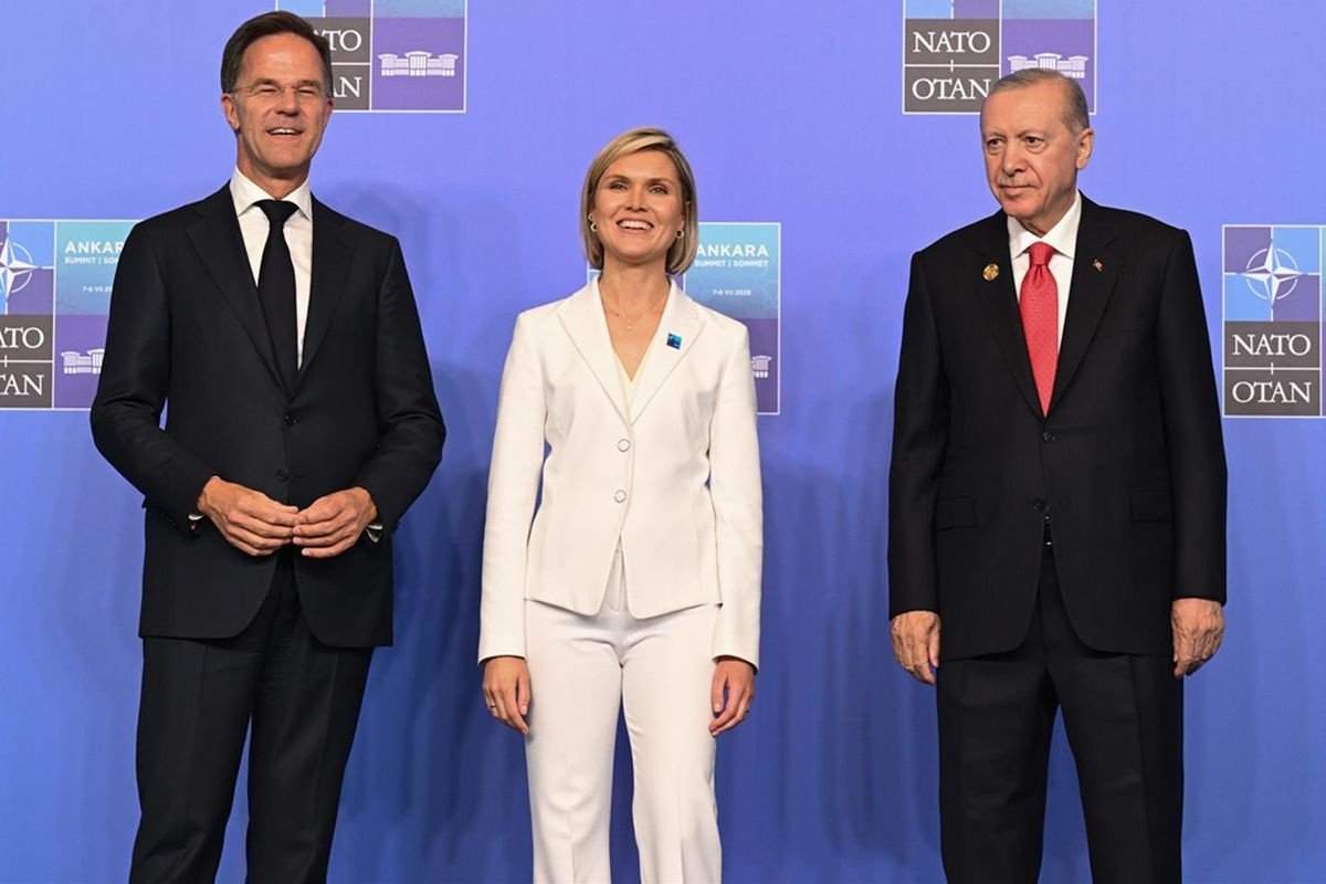 İslandiyanın gənc baş naziri Türkiyədə gündəm oldu