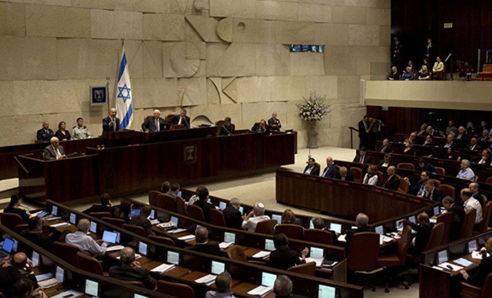 Knesset ermənilərin arzusunu “gözündə qoyub” - Çernamoryandan Bakı iddiası