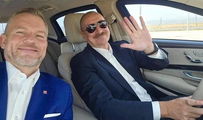 İlham Əliyev onu bu jesti ilə təəccübləndirdi - Foto