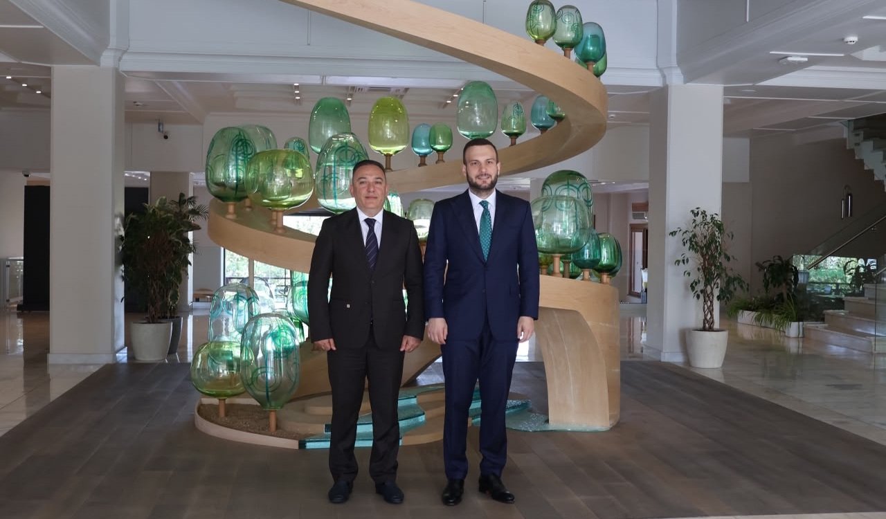 Anar Eminov: “Gələcəyin universitetləri yaşıl düşüncənin, elmi innovasiyanın və sosial məsuliyyətin qovuşduğu məkan olacaq”