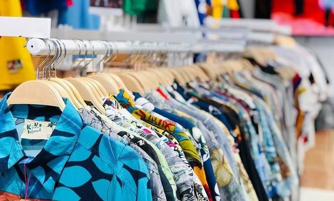 Outlet geyimləri ilə bağlı həqiqətlər: Satılan məhsulların mənşəyi nədir?