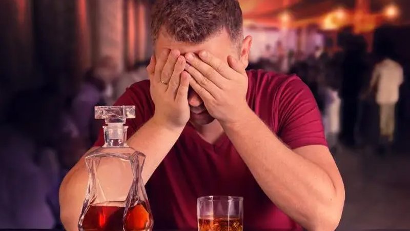 Saxta spirtli içkilər niyə korluğa səbəb olur?