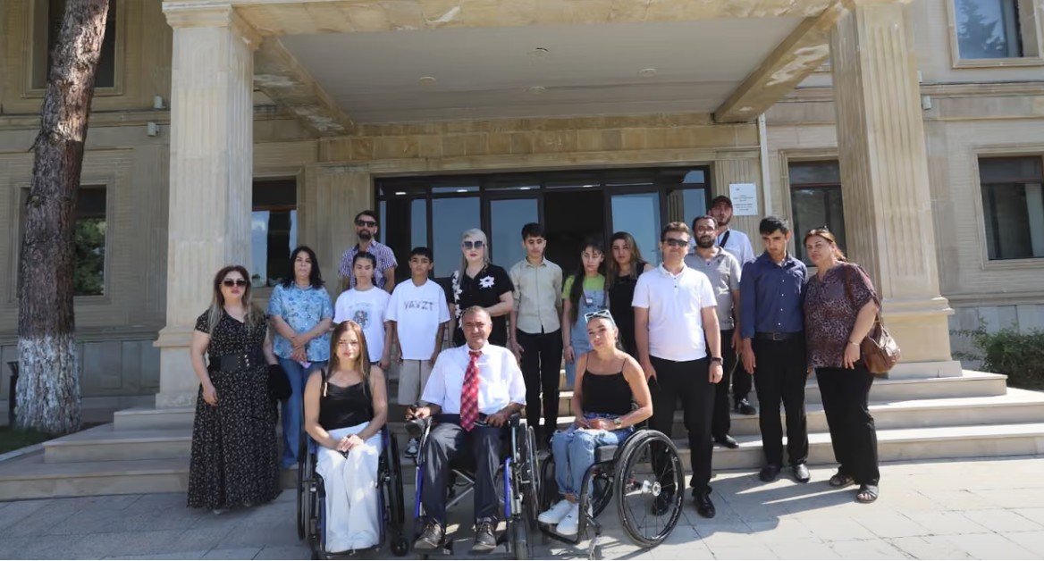 “Əlilliyi olan şəxslər üçün mədəni turların təşkili” layihəsinin icrası davam edir