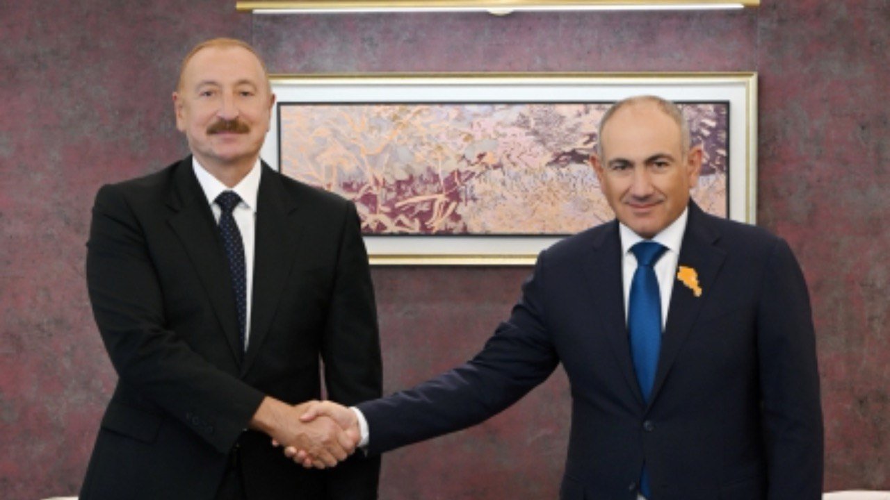 İlham Əliyevlə Paşinyanın görüşündə müzakirə olunan məsələlər AÇIQLANDI