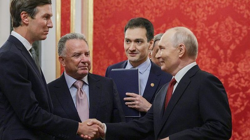 Putinin Stiv Uitkoff və Cared Kuşnerlə 3 saat davam edən görüşünün detalları bəlli oldu - FOTO