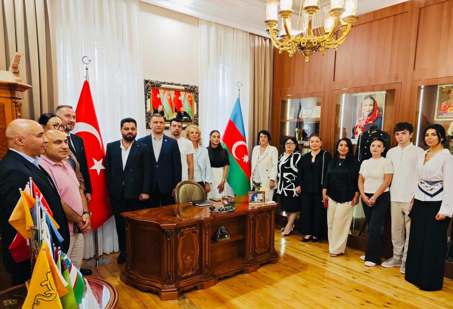 QHT nümayəndələri “Loqos” rezidensiyasında və Qənirə Paşayevanın ev muzeyində oldular