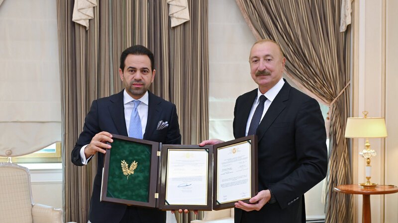 İlham Əliyev Müsəlman Ağsaqqalları Şurasının baş katibini qəbul etdi