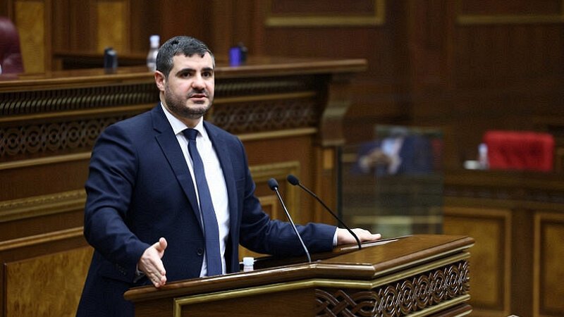 Ermənistan parlamentində gərginlik: Erməniləri “Daşnaksütyun” zəhərləyib, onu kökündən kəsməliyik