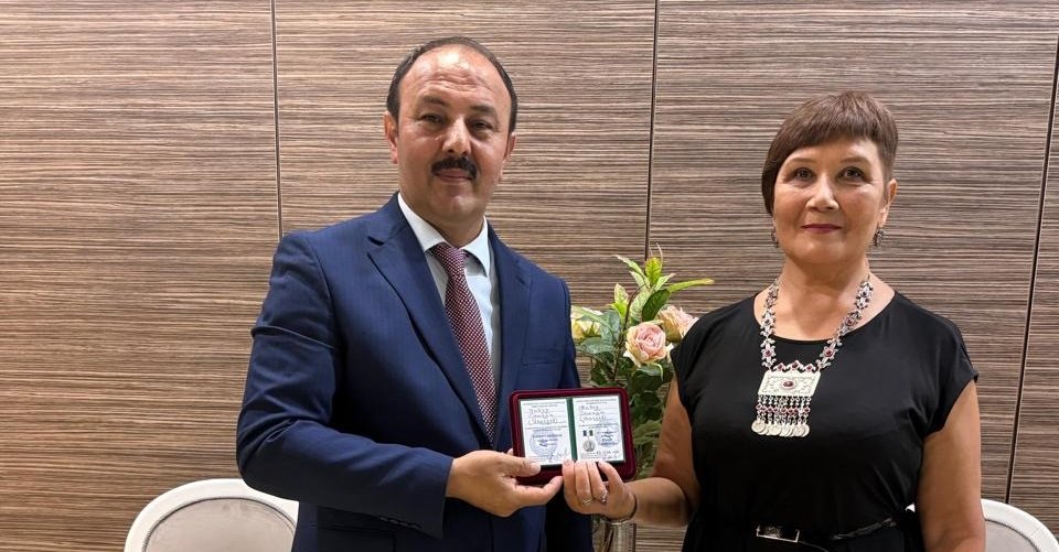 Əkbər Qoşalı Başqurdistan Yazıçılar Birliyinin ən yüksək medalı ilə təltif olunub