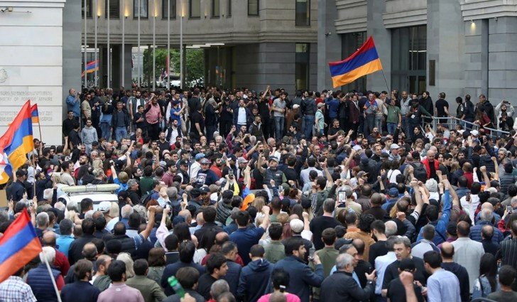 Erməni jurnalistdən şok: azərbaycanlılar Sisyanda aksiya keçirir – FOTO