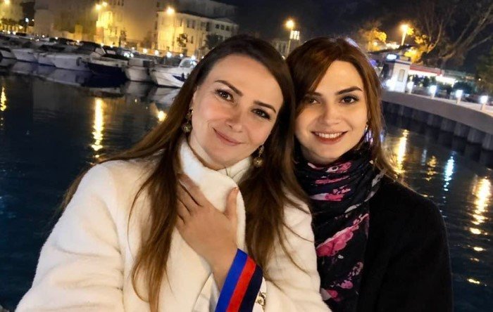 “Mən deputatı yox, bacımı özləmişəm” –  Kəmalə Paşayeva