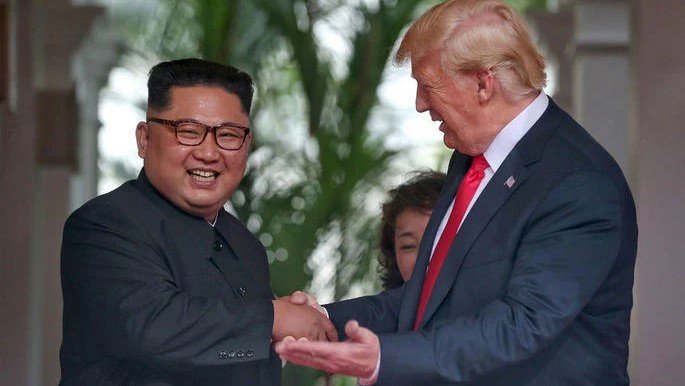 Kim Çen İnlə yola gedirəm, 112 nüvə raketi var - Tramp