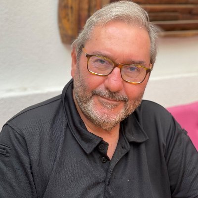 "Türk ölkələrinin iç işlərinə qarışsaq Ərəb dünyasına dönərik" - Jurnalist Ardan Zentürk