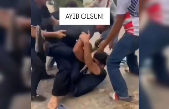 Azərbaycanda gənc oğlanı təkləyib döydülər – Anbaan video