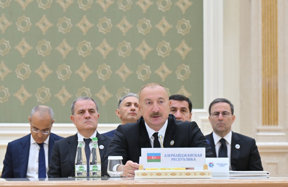 Prezident: Birlikdə investisiya qoymalı, istehsal etməli və xarici bazarlara çıxmalıyıq
