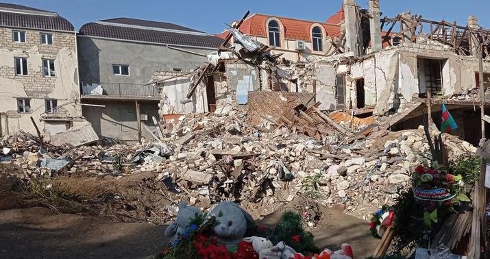 Ermənilərin Gəncəni üçüncü dəfə bombalamasından altı il ötür