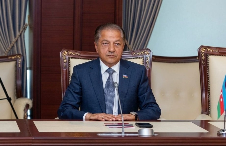 Azərbaycan beynəlxalq əlaqələrini genişləndirir - ŞƏRH