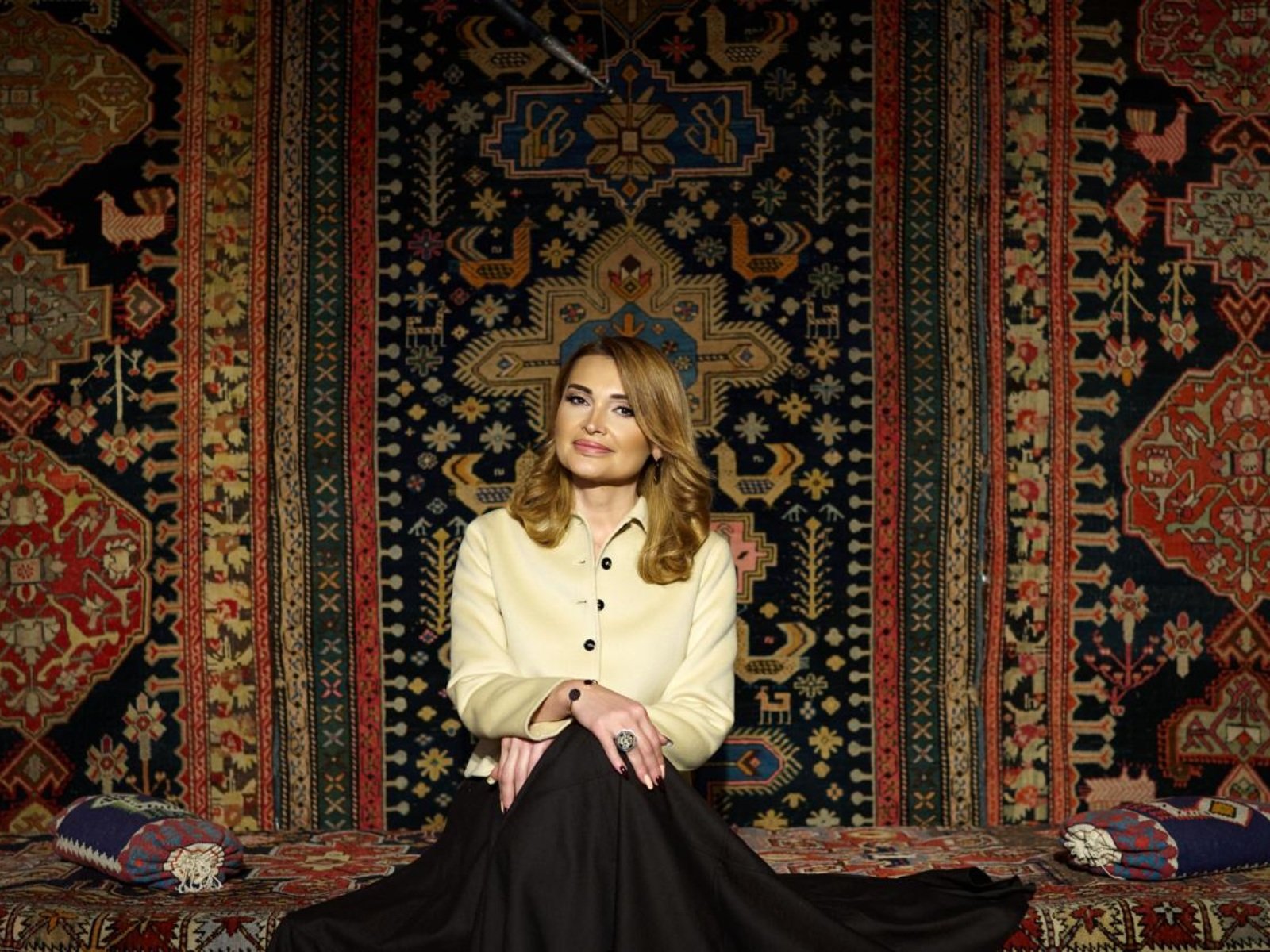 Əminə Məlikova: “Uşaqlar məktəbə bəzənməyə yox, bilik almağa gedirlər”