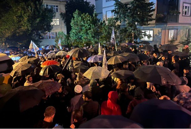 Ankarada səfirliyimiz qarşısında aksiya – radikal şüarlar səsləndirildi – FOTO